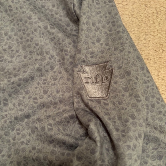 Men's Peter Millar Quarter Zip EMBROIDERED SLEEVE Mixed Drink Pattern XXL - Picture 3 of 5